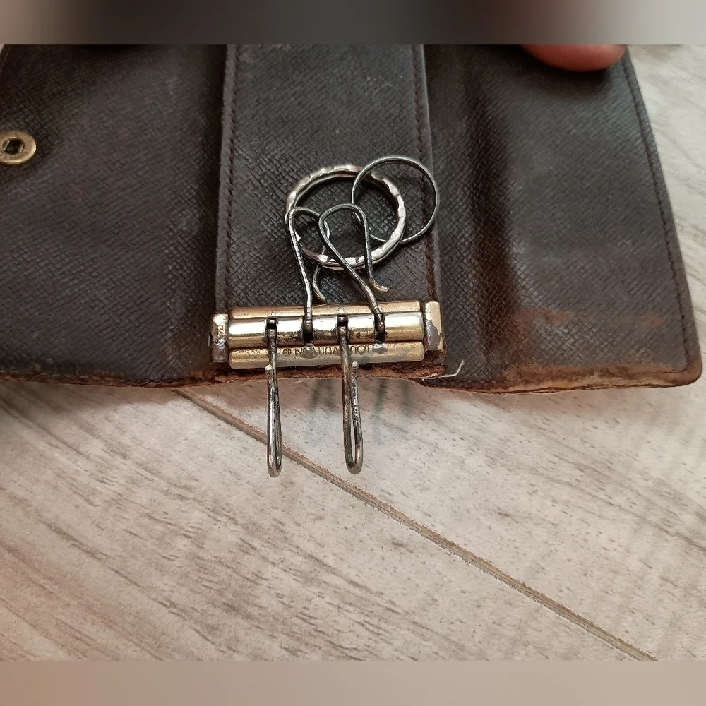 louis vuitton damier eben key card holder